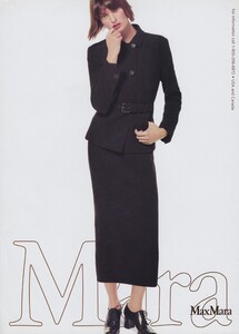 Meisel_Max_Mara_Fall_Winter_1997_98_04.thumb.jpg.19c9f968a4af2b7d4dfe00d2432d1f90.jpg