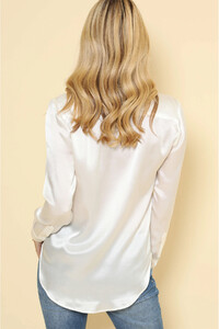 Modallica-loose-white-tunis-shirt-for-women_1080x.jpg
