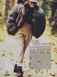 Novick_US_Vogue_December_1984_01.thumb.jpg.9ec38e676609b7c324abb843bc4f3fde.jpg