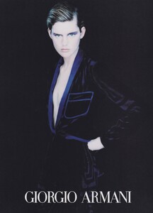Roversi_Giorgio_Armani_Fall_Winter_1997_98_01.thumb.jpg.6a0f54df39b53b0cd70367d0c9112a9c.jpg