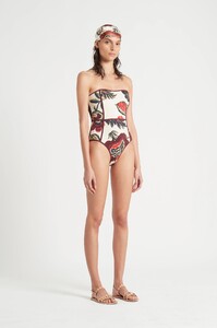 S21-20346-SirTheLabel-D3-0417.jpg