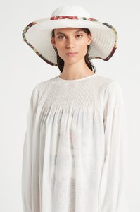 S22-20346-SirTheLabel-D3-0434.jpg
