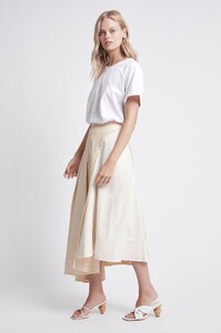 S35-20RE4102_Parchment_Skirt_White_Oak-20753-Aje-1208.jpg