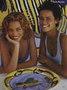 Sea_Demarchelier_US_Vogue_June_1992_04.thumb.jpg.f9f0121f8e879c411f5a0630a2ea3913.jpg