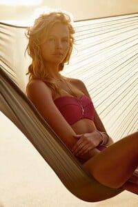 Seafolly-Swimwear-Fall-2017-Campaign_5.jpg