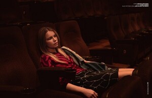 Serafima-Kobzeva-Andrew-Hiles-Design-SCENE-Magazine-07-620x401.thumb.jpg.20c5cfe7db3cdad834bfa51f209776aa.jpg
