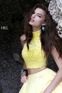 Sherri-Hill-32058-yellow-21815.jpg