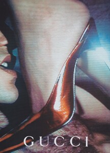 Testino_Gucci_Fall_Winter_1997_98_05.thumb.jpg.fddbfb6d8a799fae7f972e665609e617.jpg
