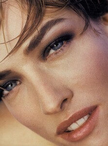 Trading_Ritts_US_Vogue_May_1991_04.thumb.jpg.01362e5cf6547a10f79c8b1b6875da83.jpg