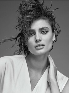 V19_taylor-hill17.jpg