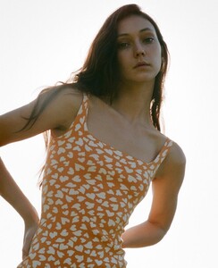 VALENTINA_0046_000006390018.jpg