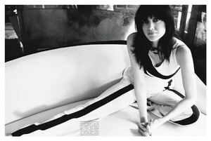 Vogue_Italia_Decembe-1.jpg