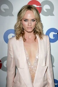 amber-valletta-43.jpeg