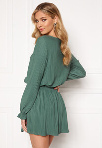 bubbleroom-cicely-pleated-dress-green_2.thumb.jpg.57444b31519dee1c688def86fba02cea.jpg