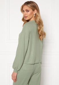 bubbleroom-juno-supersoft-sweater-green_2.thumb.jpg.4e5f9fe74f6b680b82ff55dff8762d38.jpg