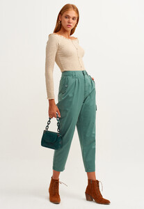 carrot-fit-cepli-pantolon_antik-step-yesil_1_enbuyuk.jpg