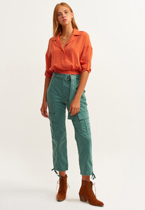 casual-kemerli-kargo-pantolon_antik-step-yesil_1_enbuyuk.jpg
