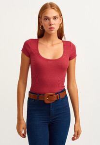 casual-u-yaka-tisort_megara-bordo_1_enbuyuk.jpg