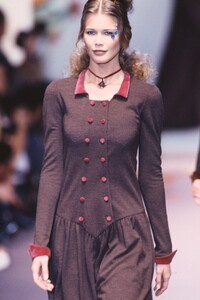 chloe-fw-1993.jpg