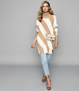 diagonal-striped-chunky-jumper-womens-alba-in-camel-brown-cream-2.thumb.jpg.bfc2aa727a3205b8b7c26f19cea9384b.jpg