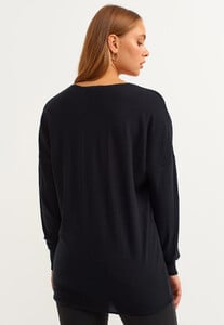 doga-dostu-v-neck-triko--tencel-_black-siyah_4_enbuyuk.jpg