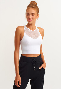 ekstra-esnek-ve-dikissiz-crop-top_white-beyaz_3_enbuyuk.jpg