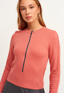 fermuarli-crop-top_peppa-pembe_4_enbuyuk.jpg