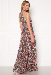 goddiva-floral-high-neck-maxi-dress-black_2.thumb.jpg.6a980da100756b4e0634b7f9e24e2b2b.jpg