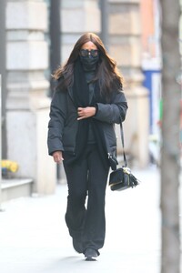 iman-winter-street-style-out-in-new-york-01-11-2021-0.jpeg