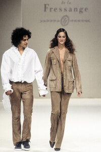 ines-de-la-freissange-ss-1998-11.thumb.jpg.a583e668bd92d6d919704c4a3542c5bb.jpg