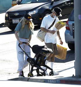 jessica-hart-out-and-about-in-los-angeles-01-18-2021-5.jpg