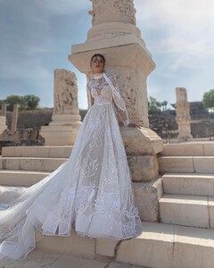 julievinobridal_125356941_1895499753923186_3576763278073714255_n.jpg