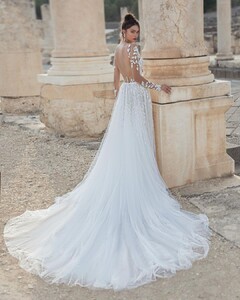 julievinobridal_125899085_2419441468351434_3355720336992474529_n.jpg