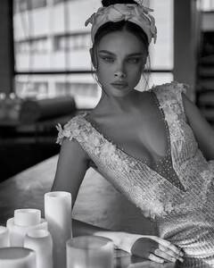 julievinobridal_80674389_163660871644989_4656918326093952388_n.jpg