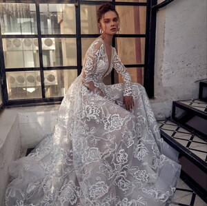 julievinobridal_82021680_474295723523718_339541704378572208_n.jpg