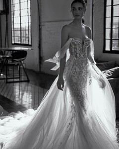 julievinobridal_84436354_200510854653921_6622017990455818183_n.jpg