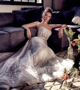 julievinobridal_88257538_798555543976262_292375369772834273_n.jpg
