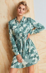 kachel-2020-03-camouflage.jpg