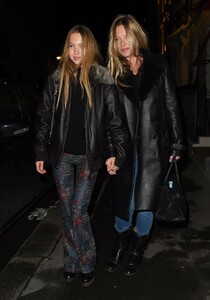 kate-and-lila-grace-moss-night-out-in-mayfair-12-04-2020-5.jpg