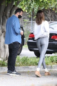 kendall-jenner-in-tights-los-angeles-01-13-2021-0.jpeg