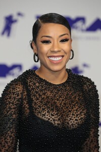 keyshia-cole-at-2017-mtv-video-music-awards-in-los-angeles-08-27-2017_5.jpg