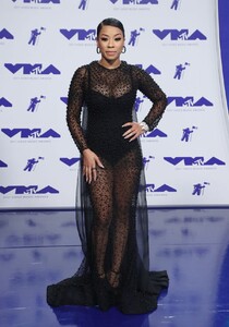 keyshia-cole-at-2017-mtv-video-music-awards-in-los-angeles-08-27-2017_8.jpg