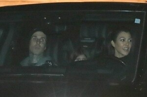 kourtney-kardashian-and-travis-barker-night-out-in-malibu-01-18-2021-0.jpg