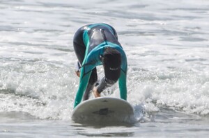 kourtney-kardashian-in-wetsuit-at-surf-lesson-in-malibu-09-27-2020-0.jpg