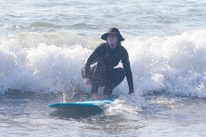 leighton-meester-morning-surf-session-in-malibu-01-08-2021-4.jpeg