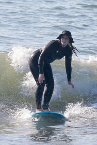 leighton-meester-morning-surf-session-in-malibu-01-08-2021-6.jpeg