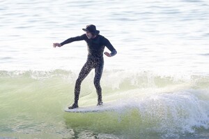 leighton-meester-morning-surf-session-in-malibu-01-08-2021-9.jpeg