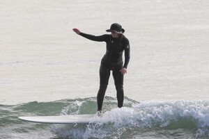 leighton-meester-surfing-session-in-malibu-12-08-202-4.jpeg