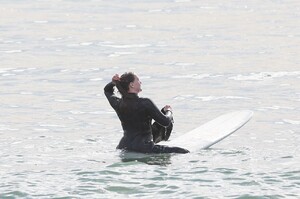 leighton-meester-surfing-session-in-malibu-12-08-202-7.jpeg