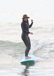 leighton-meester-with-her-husband-in-malibu-01-13-2021-5.jpg